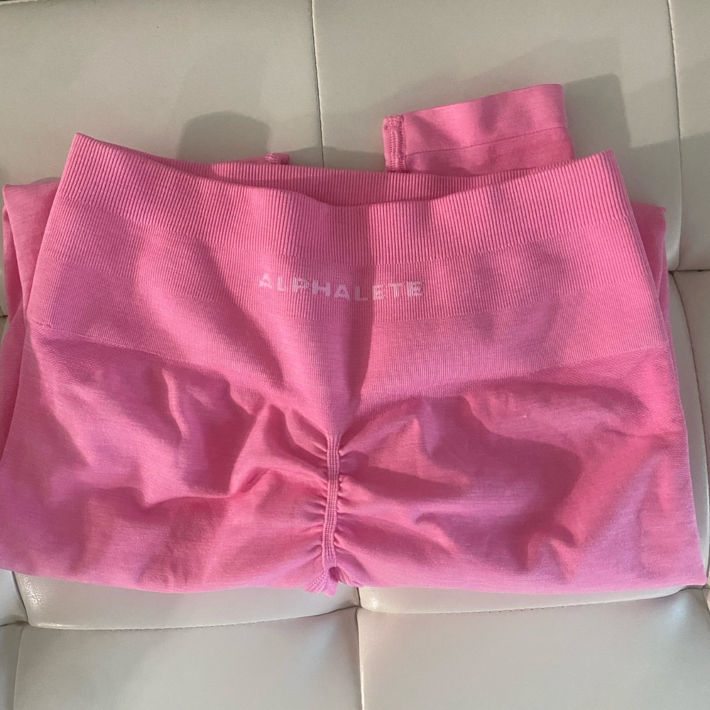 Alphalet legging size medium